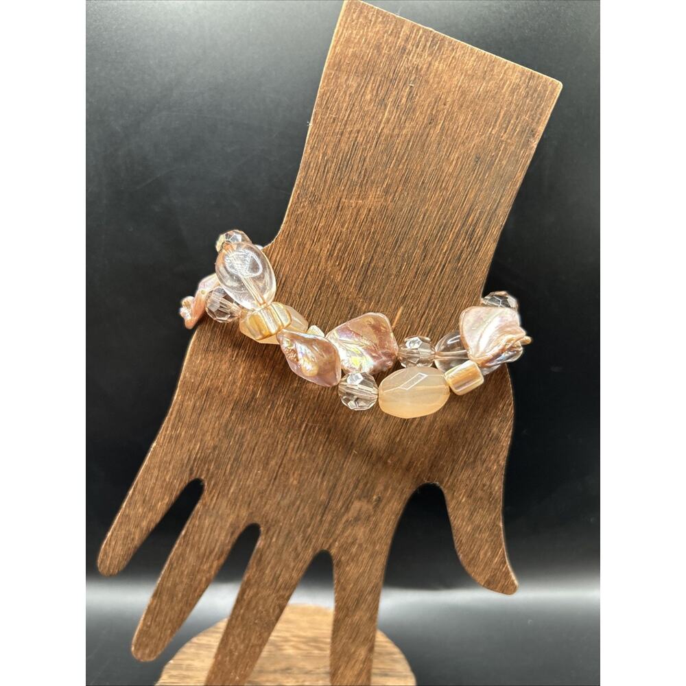 Pink Blister Shell Cluster Stretch Bracelet with Clear Acrylic Beads